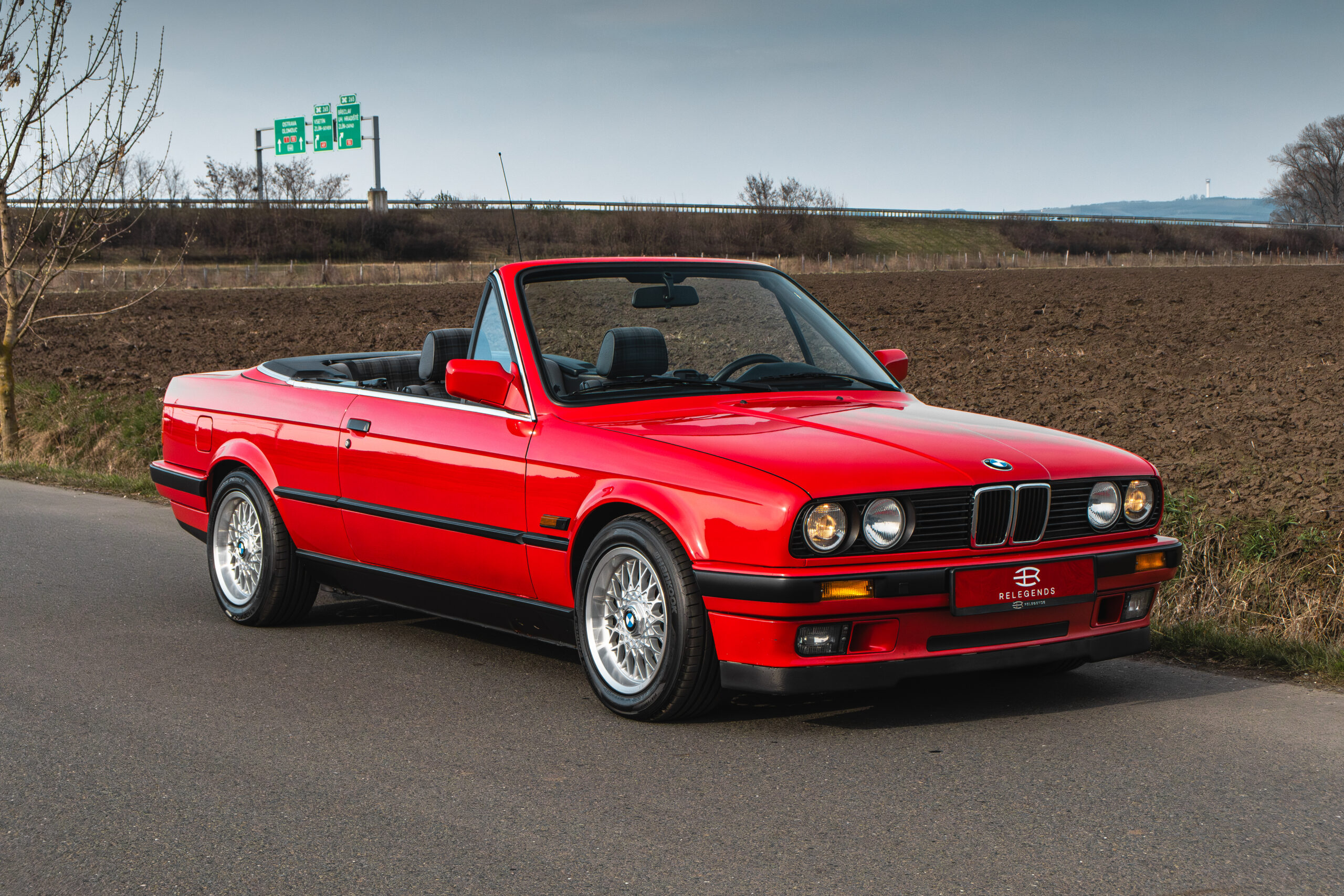 BMW 320i Cabriolet E30