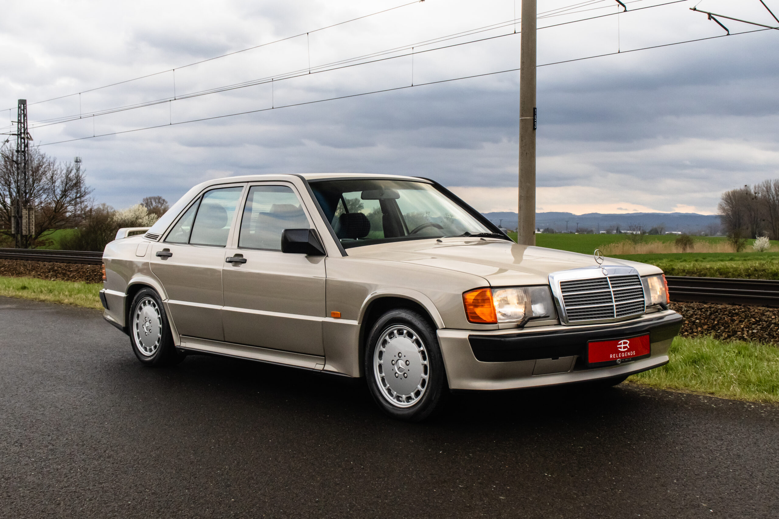 Mercedes-Benz 190 E 2.3-16