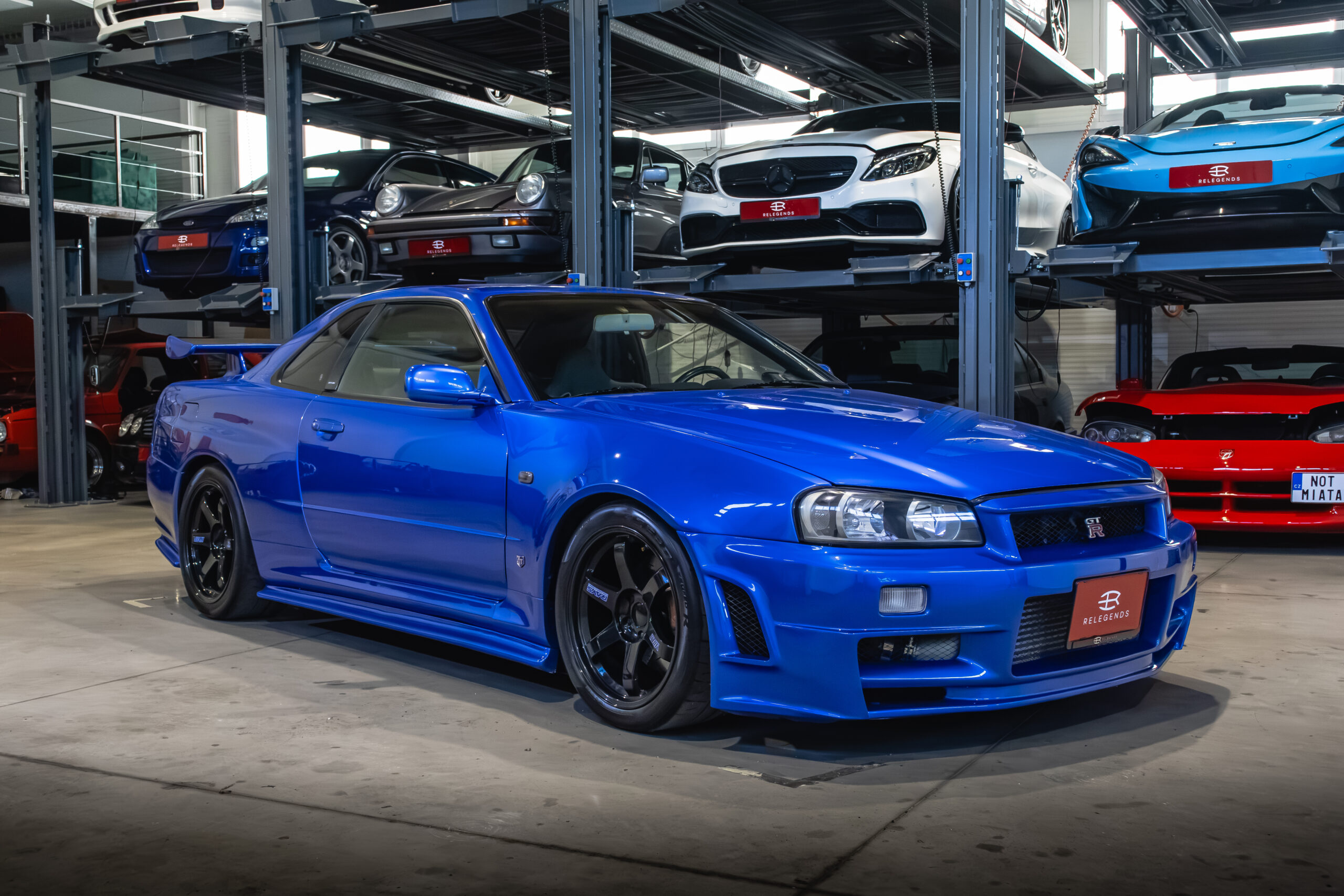 Nissan Skyline GT-R R34